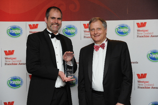 Dr Callum Floyd of Franchize Consultants (left) receiving yet another Service Provider of the Year award from Daniel Cloete, National Franchise Manager of Westpac. Dr Callum Floyd of Franchize Consultants (left) receiving yet another Service Provider of the Year award from Daniel Cloete, National Franchise Manager of Westpac.